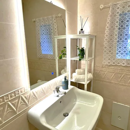 Charming Vomero * نابولي